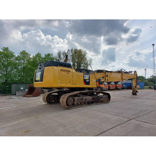 2016 Caterpillar 352FL-43779127