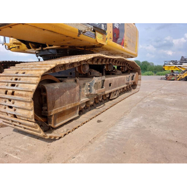 2016 Caterpillar 352FL-43779141
