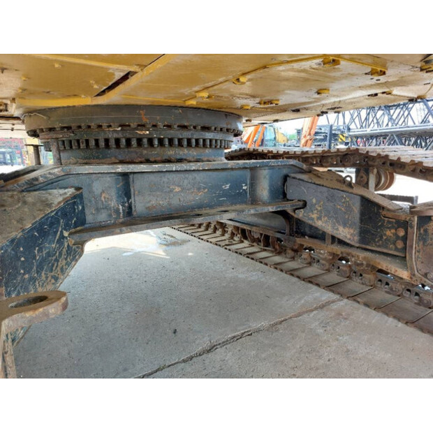 2016 Caterpillar 352FL-43779146