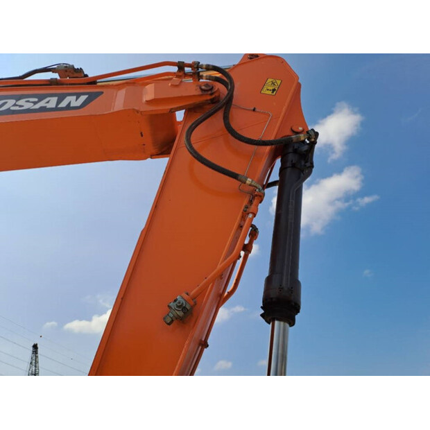 2023 Doosan DX530LC-7M-43779423