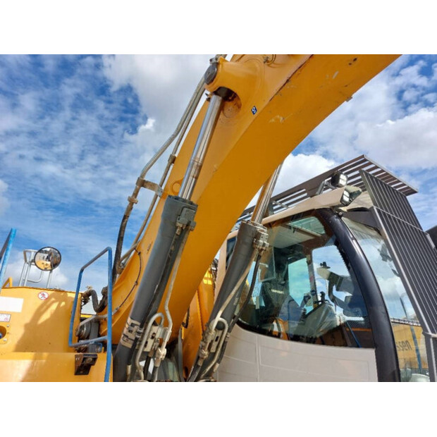 2018 Liebherr R946LC-43779611