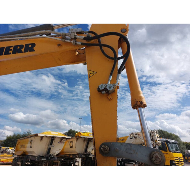 2018 Liebherr R946LC-43779621