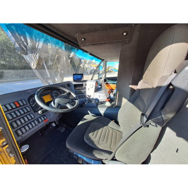 2014 Spierings SK599-AT5-43780094