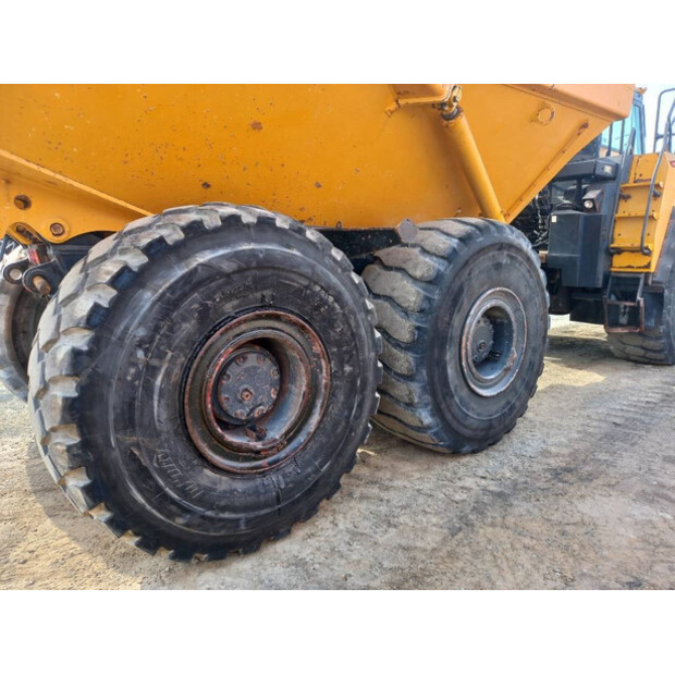 2017 كوماتسو HM400-3R-43780879