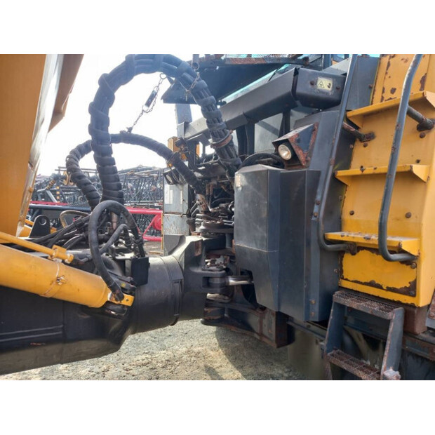 2017 كوماتسو HM400-3R-43780882