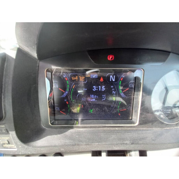 2017 كوماتسو HM400-3R-43780891