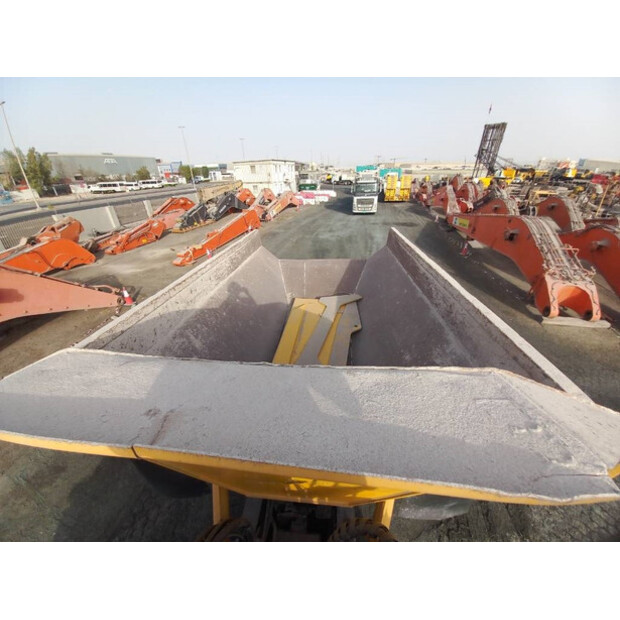 2017 كوماتسو HM400-3R-43780927