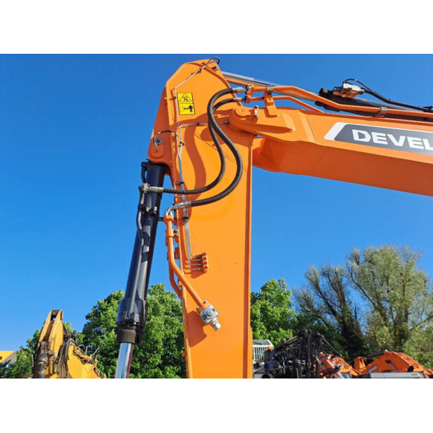 2025 دووسان DX300LC-7M-43781198