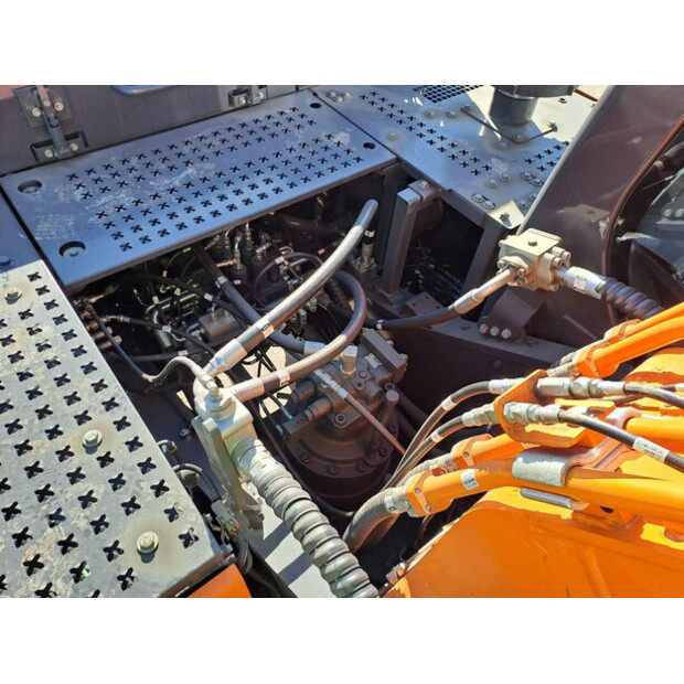 2025 دووسان DX300LC-7M-43781210