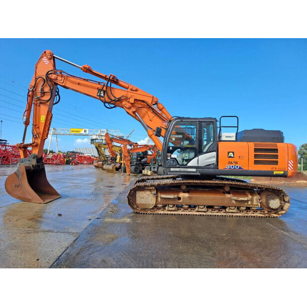 2018 Hitachi ZX300LC-6-43781265