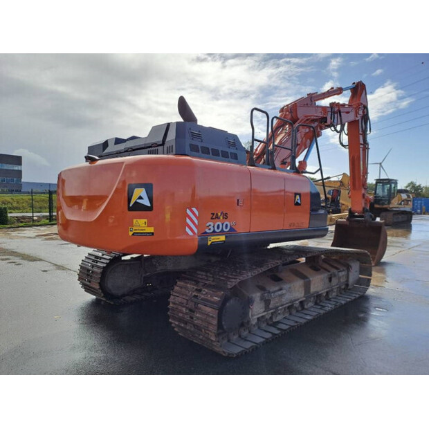 2018 Hitachi ZX300LC-6-43781268