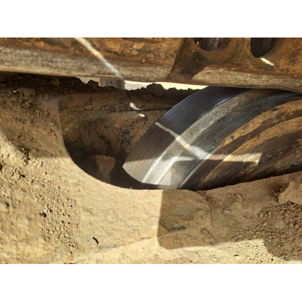 2011 Hitachi ZX225USLC-3-43781559