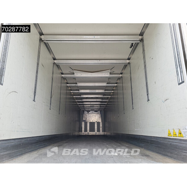 2020 كرون Carrier Vector 1550-43782404