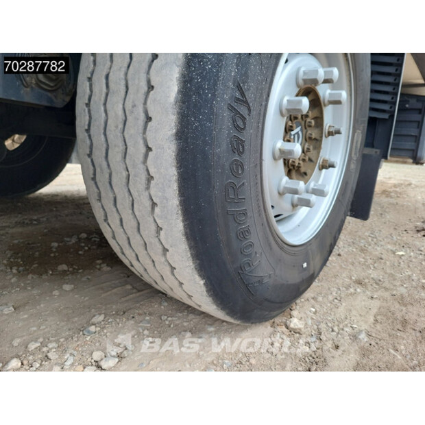 2020 كرون Carrier Vector 1550-43782425