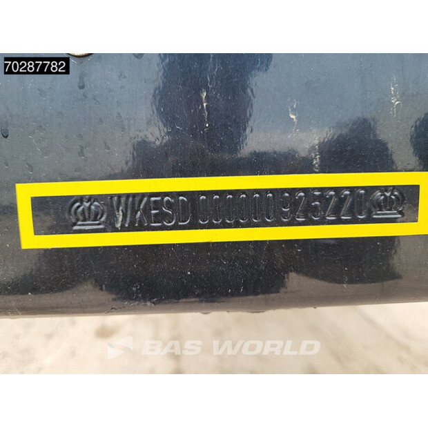 2020 كرون Carrier Vector 1550-43782442