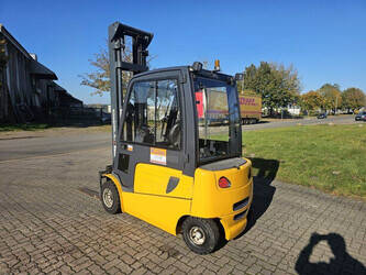 2010-jungheinrich-efg430-1385197-43782634