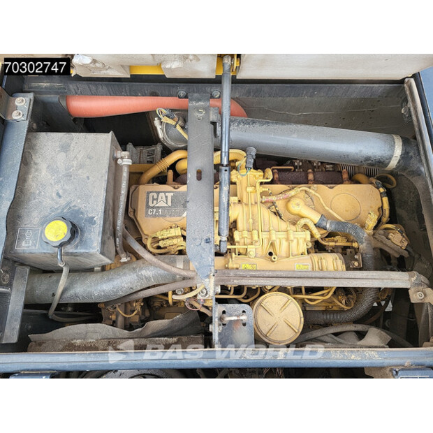 2017 كاتربيلر MH3024-43783475