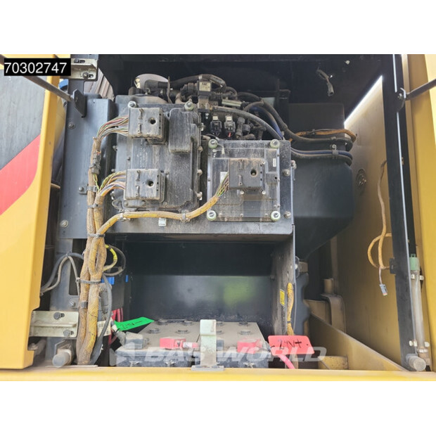 2017 كاتربيلر MH3024-43783479