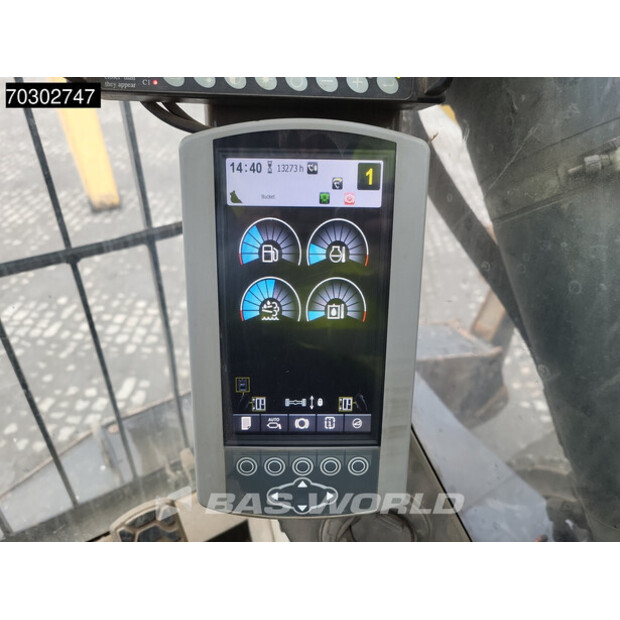 2017 كاتربيلر MH3024-43783495