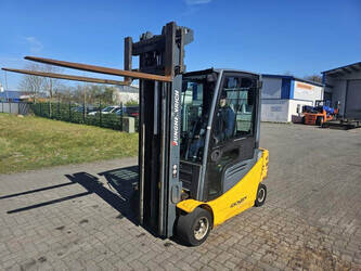 2012-jungheinrich-efg320-1385260-43783555