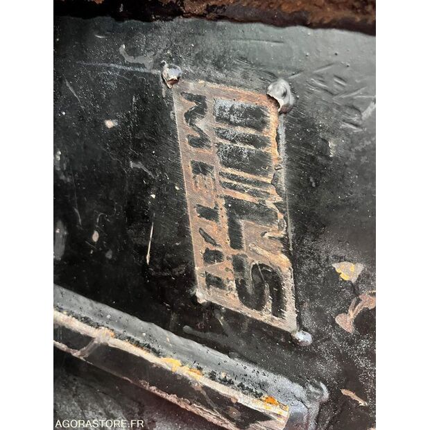 2021 Montabert M900-43797930