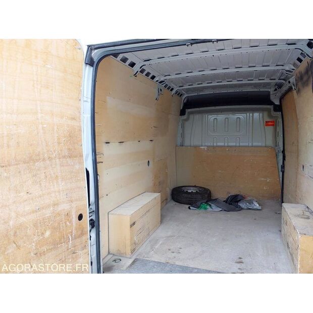 2023 Peugeot BOXER-43798001