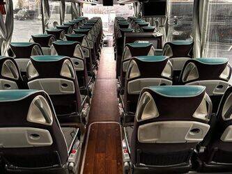 2014-mercedes-benz-tourismo-1385512-43798638