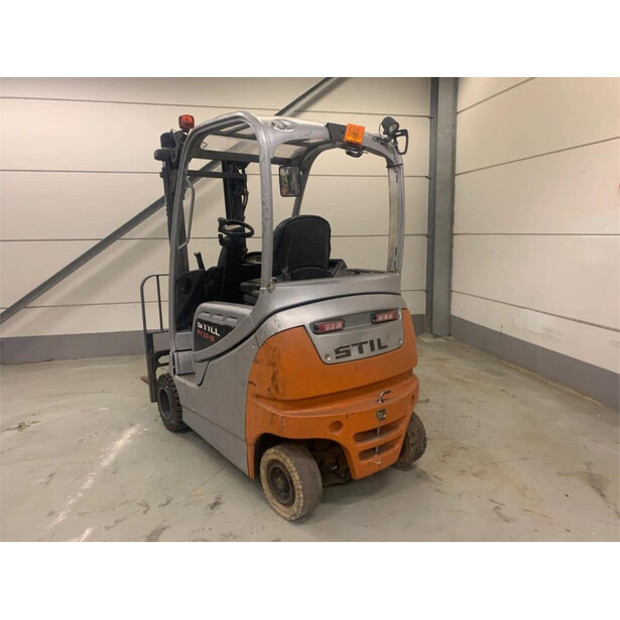 2015 Still RX20-18 PH-43798802