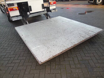 2017-scania-p370-1385528-43798869