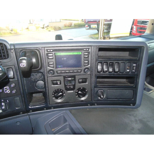 2017 سكانيا P370-43798875