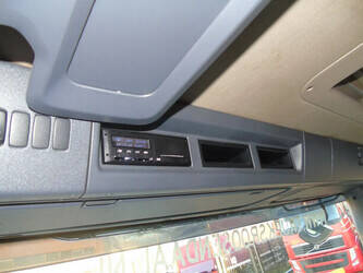 2017-scania-p370-1385528-43798896