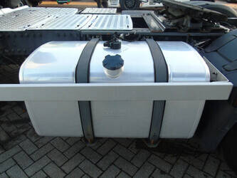 2014-daf-xf-410-1385533-43799067