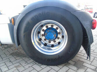 2014-daf-xf-410-1385533-43799080