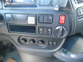 2014-daf-xf-410-1385533-43799087