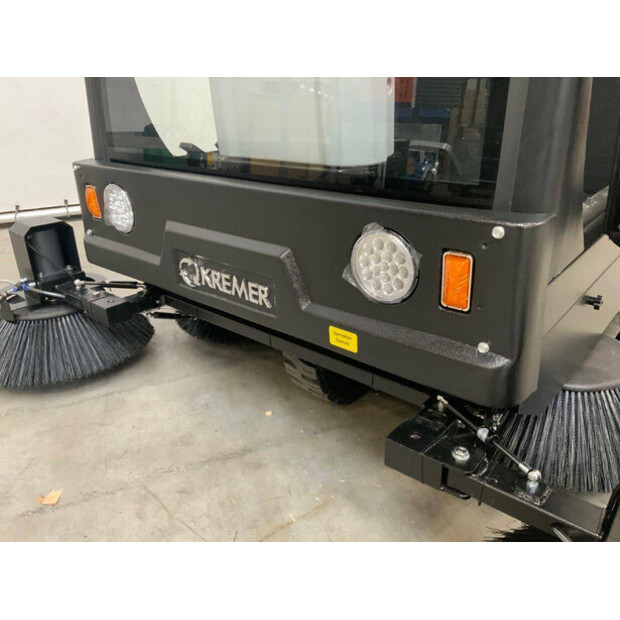 2025 Kremer KRS100-43800361