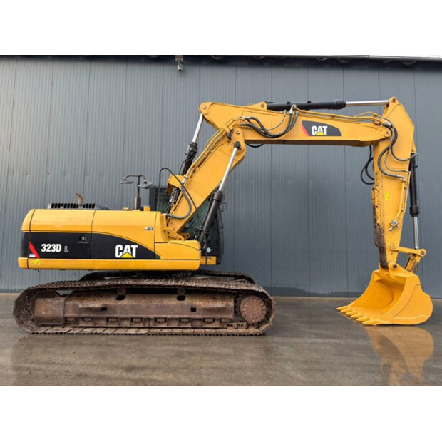2010 Caterpillar 323DL-43800681