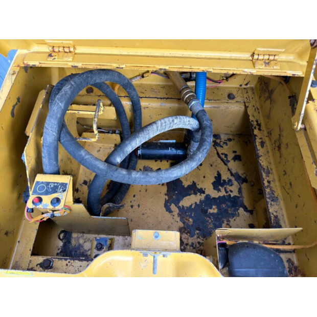 2010 Caterpillar 323DL-43800725