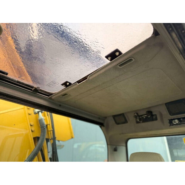 2010 Caterpillar 323DL-43800759