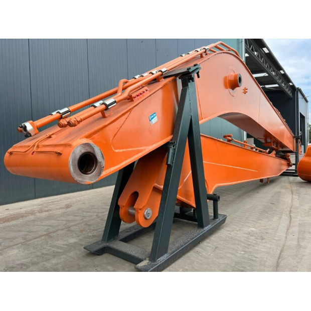 2025 Hitachi ZX225-43802363