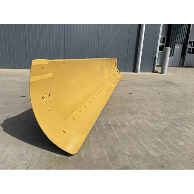 2025 Caterpillar 12H-43802579