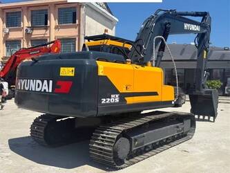 2024-hyundai-hx220s-43802878