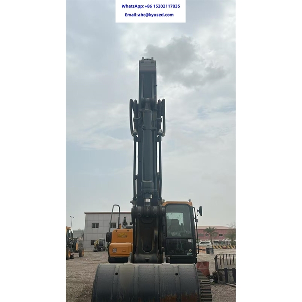 2024 Hyundai HX220S-43802896