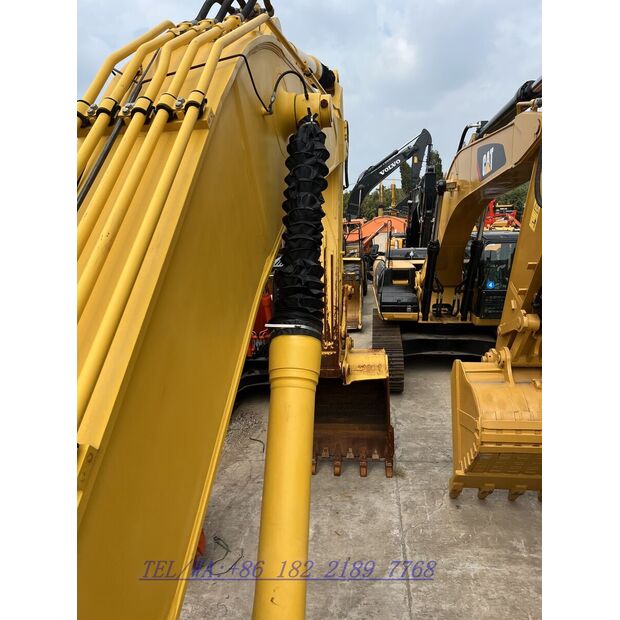 2023 Komatsu PC400-8R-43802933