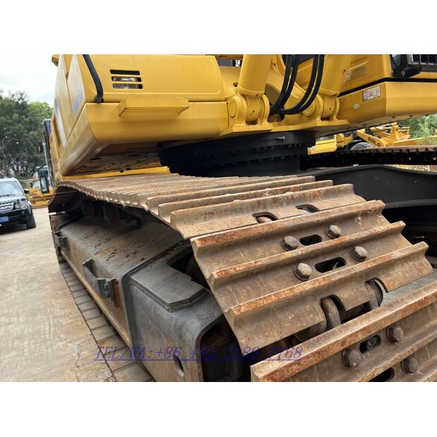 2023 Komatsu PC400-8R-43802938