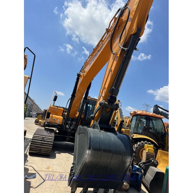 2024 هيونداي R220LC-9S-43803004