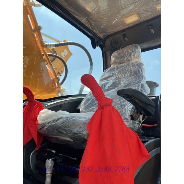 2024 هيونداي R220LC-9S-43803012