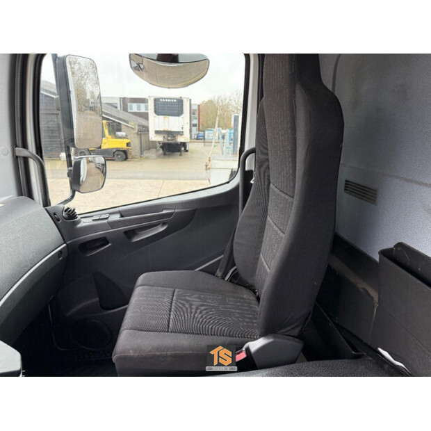 2017 Mercedes-Benz Atego 1018-43803200