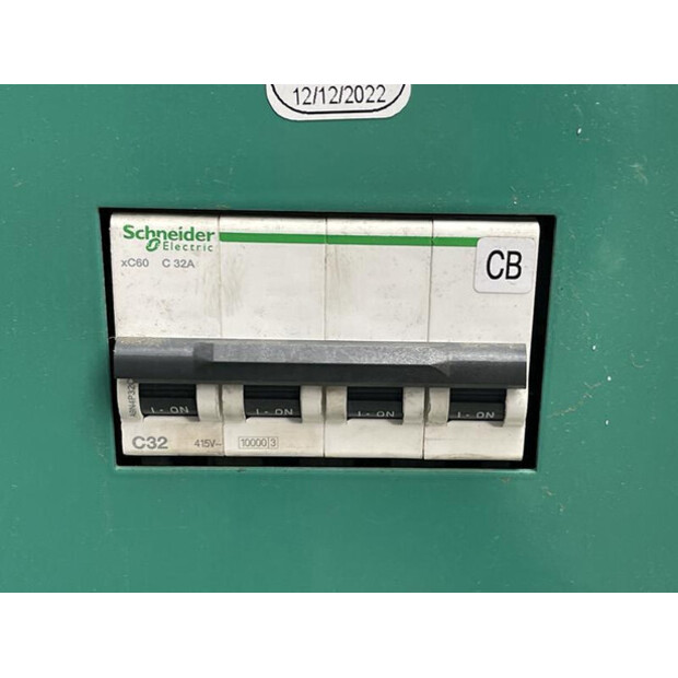 2023 كيومنز C22D5-43803473