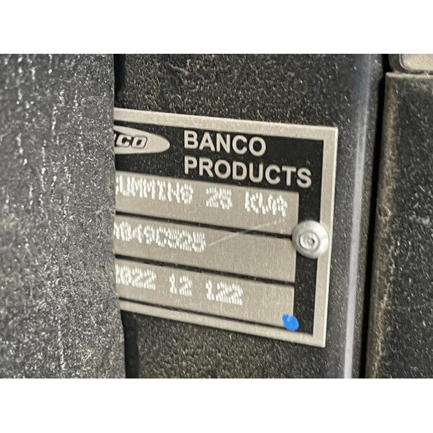 2023 كيومنز C22D5-43803476