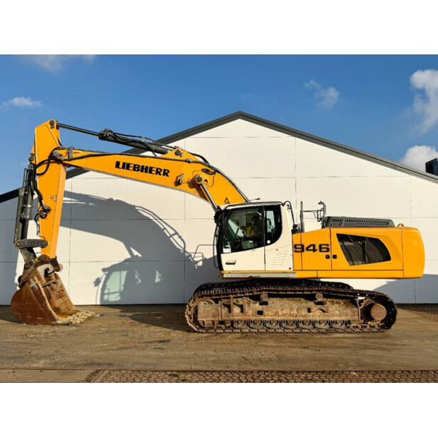 2018 ليبهير R946LC-43803510